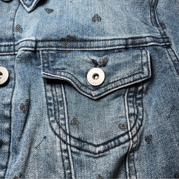 Torrid Medium-Wash Heart Arrows Denim Trucker Jacket SIZE 2 Sold Out Online - Picture 9 of 14